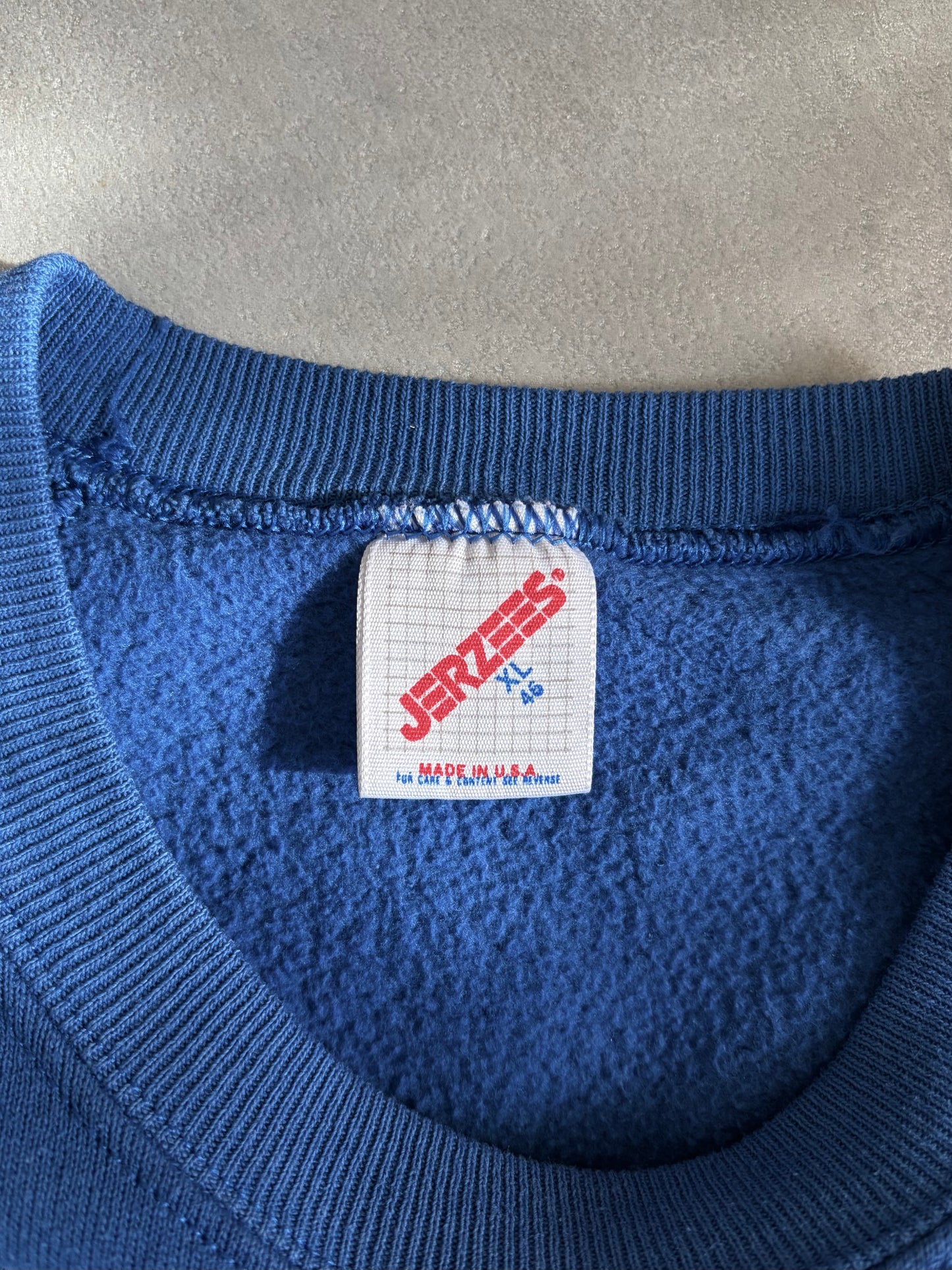 80's JERZEES sweater "Made in USA"