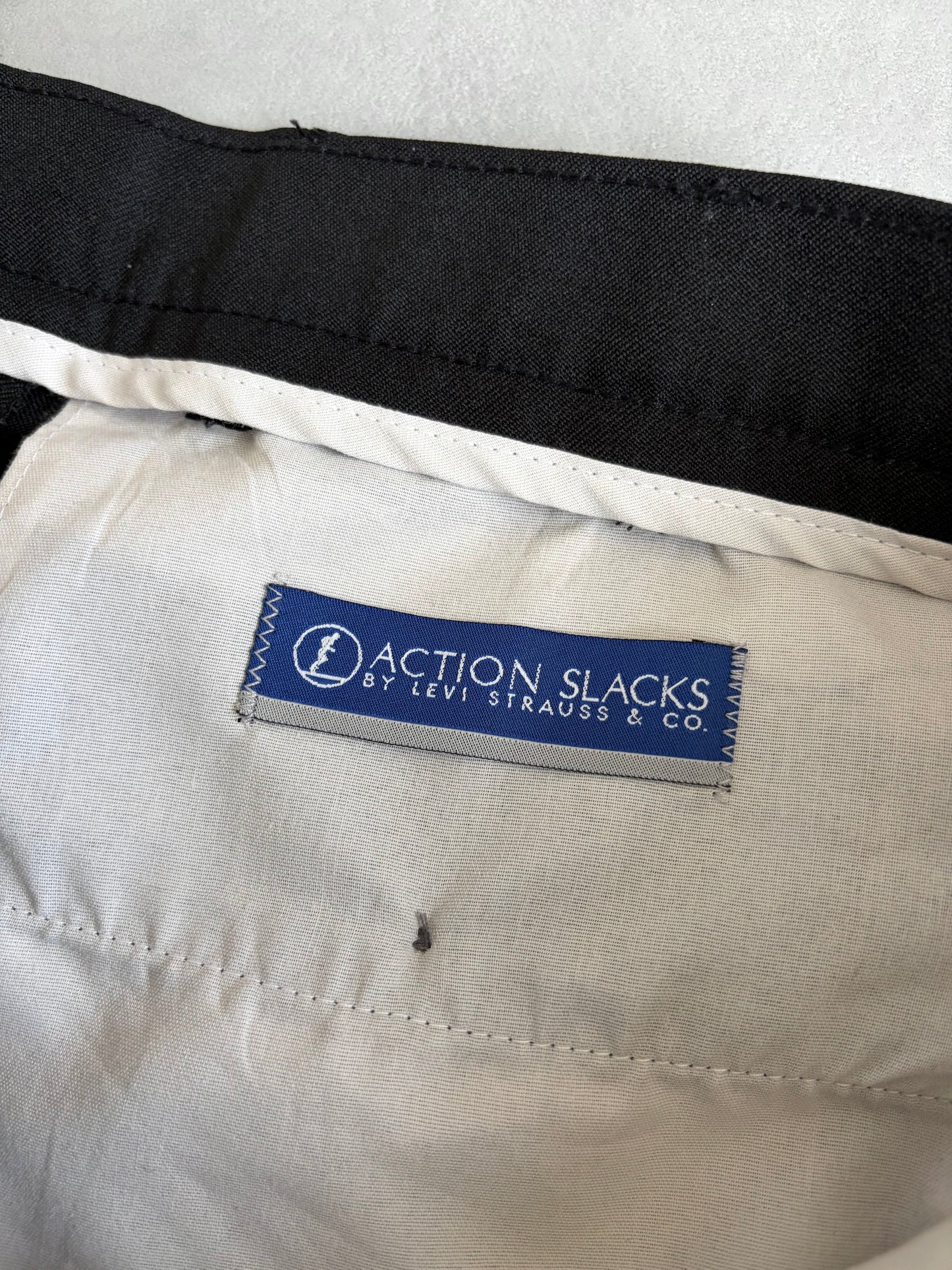 90's Levi's action slacks