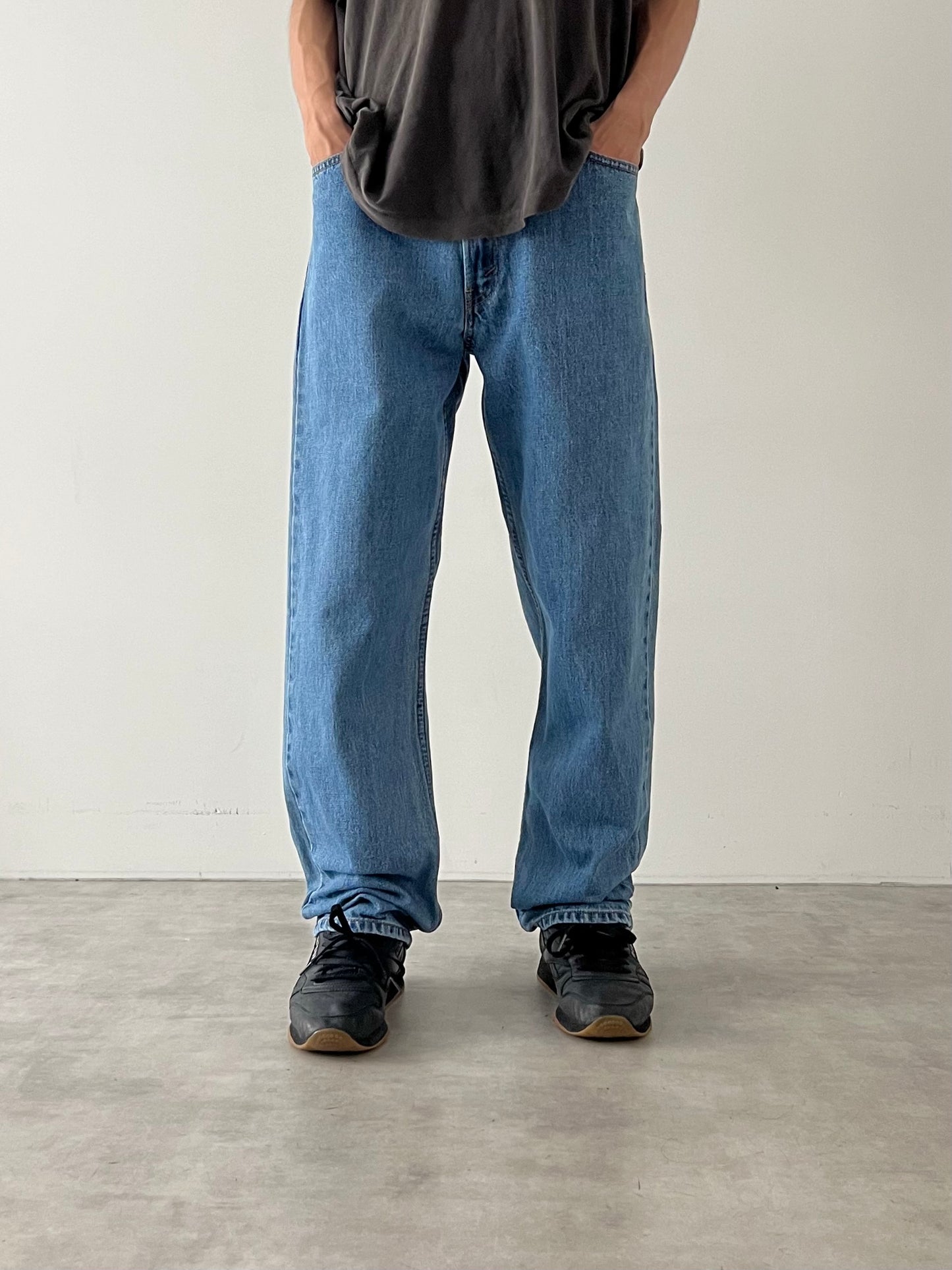 00's Levi's 550 denim pants