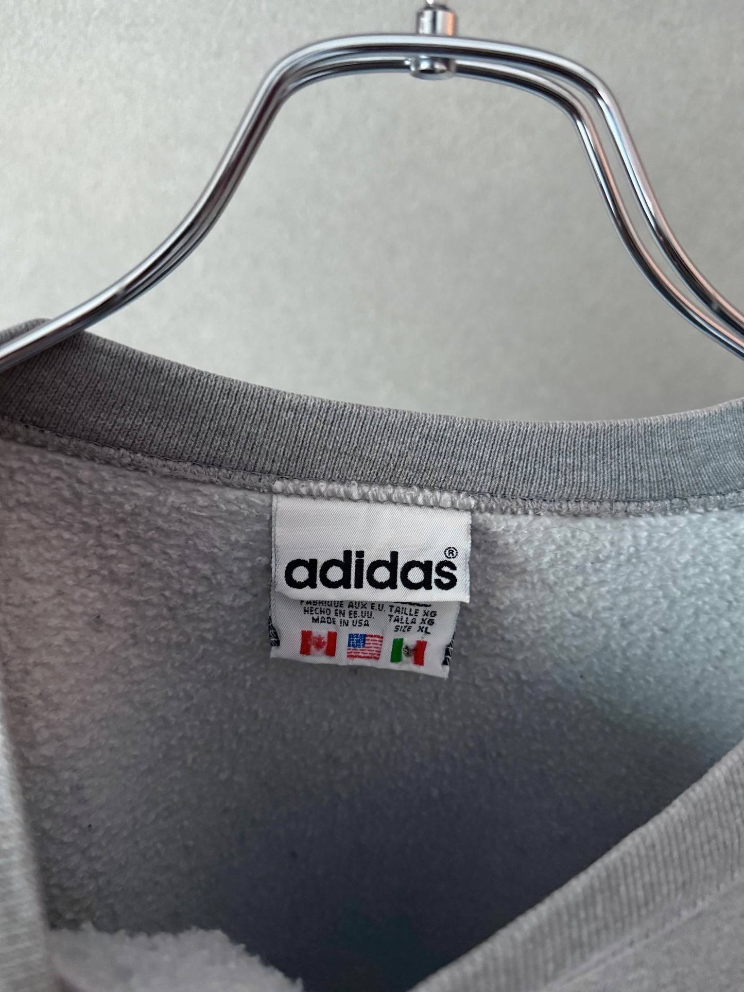 90's adidas sweater "Made in USA"