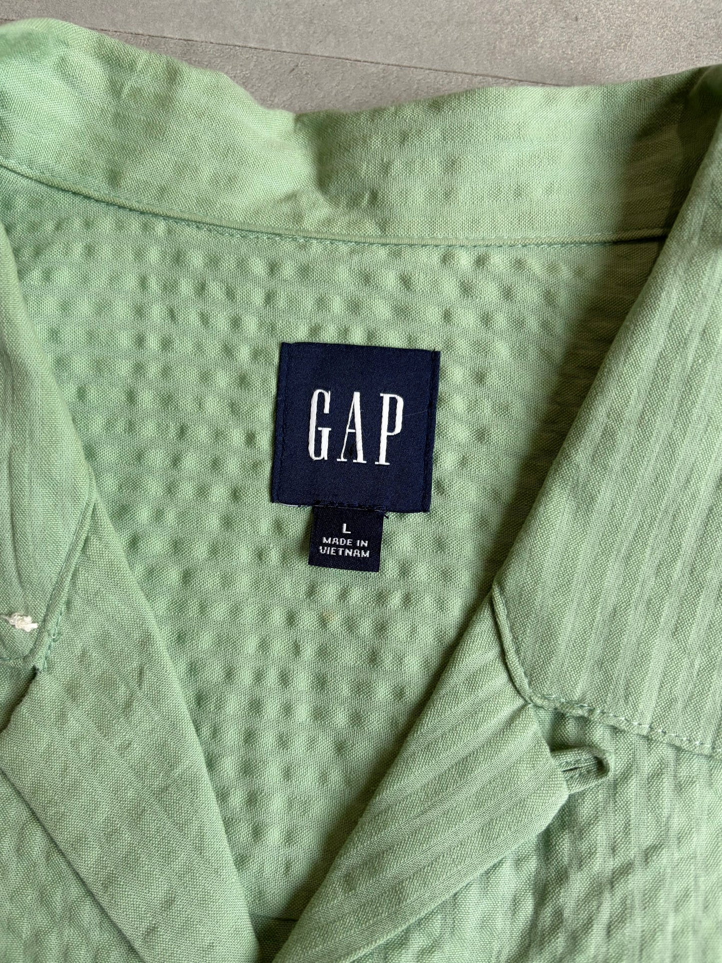 00's GAP open collar seersucker shirt