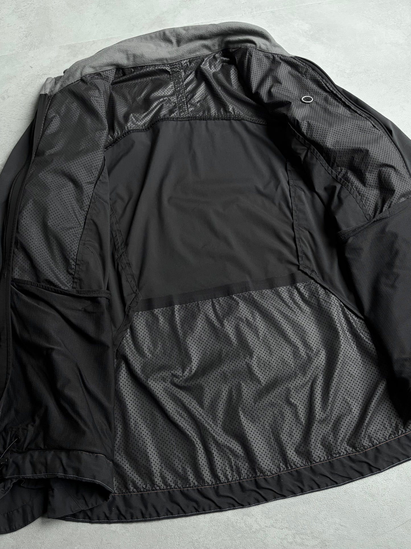 10's lululemon nylon jacket