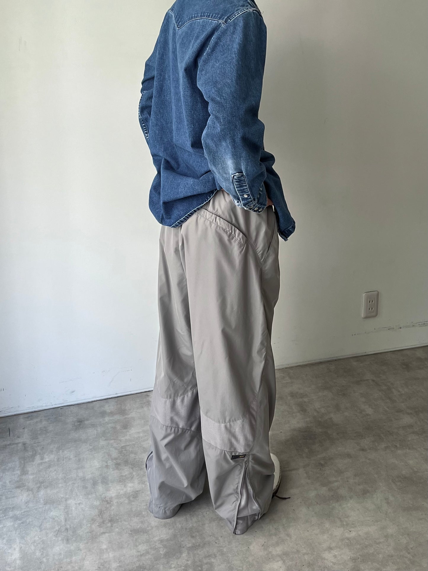 00's NIKE nylon pants