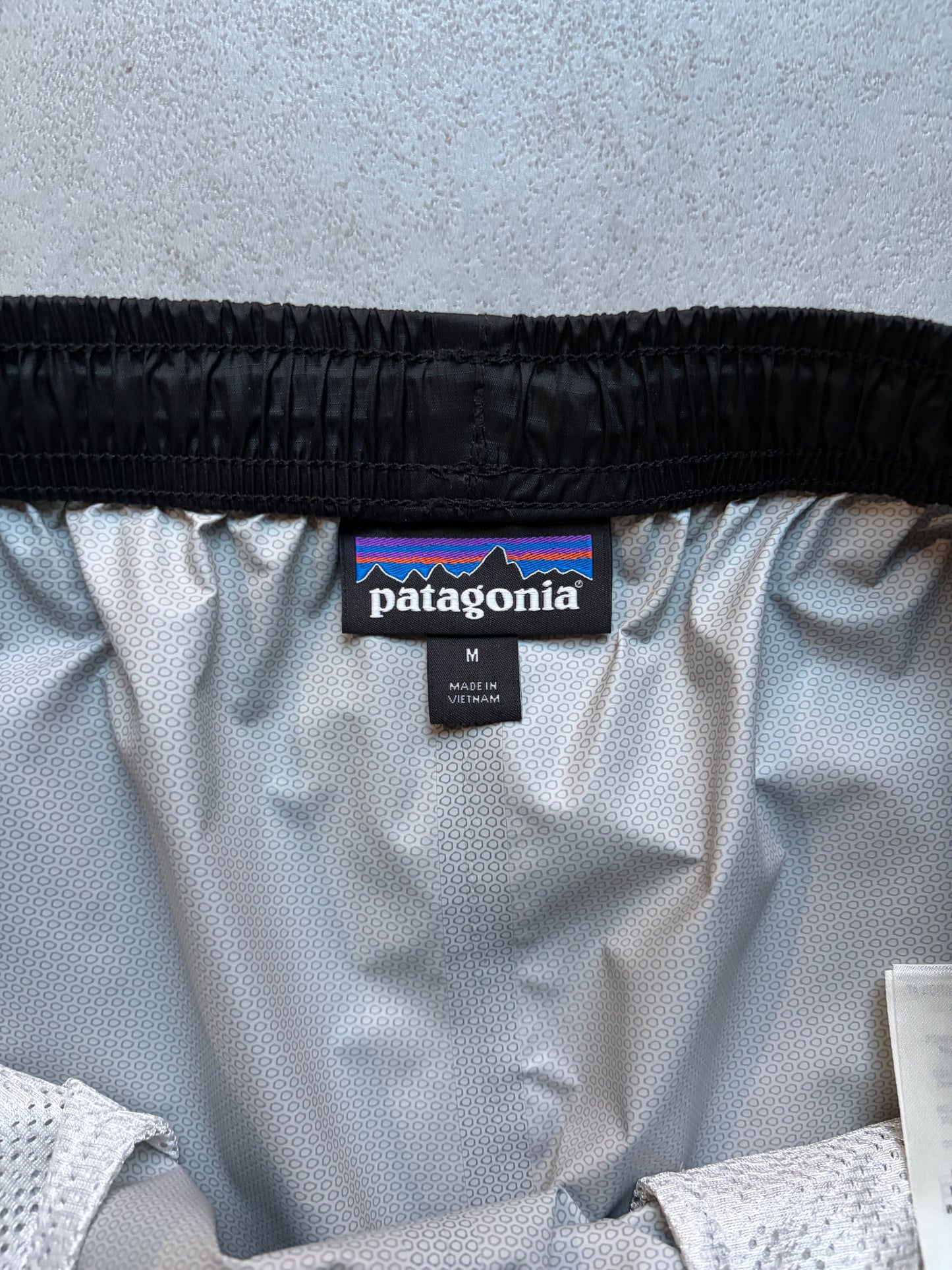10's Patagonia nylon pants