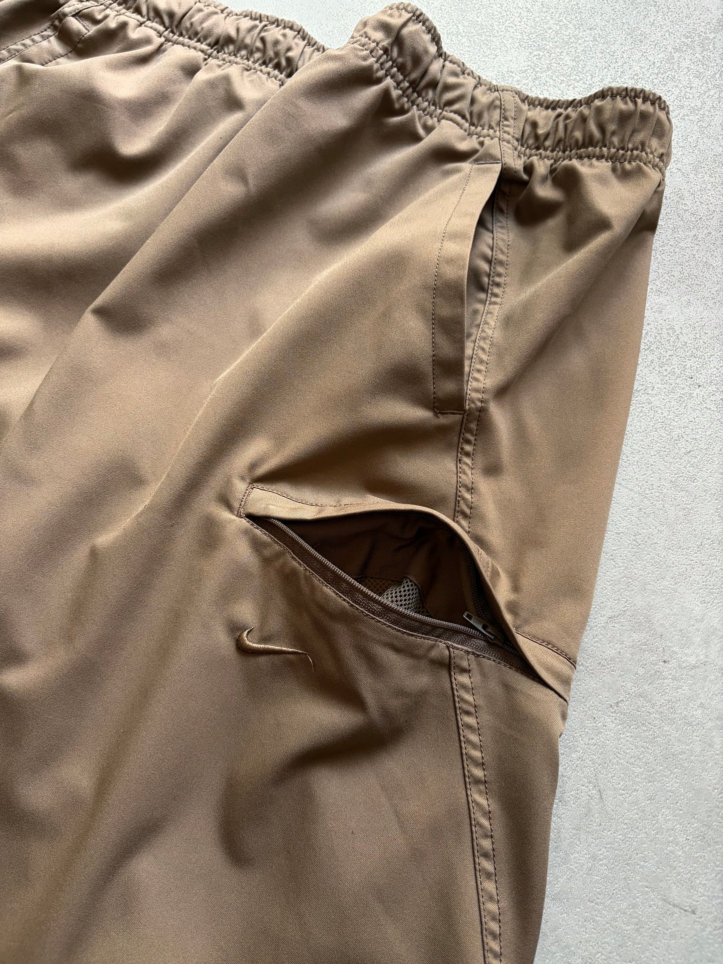 00's NIKE nylon cargo shorts