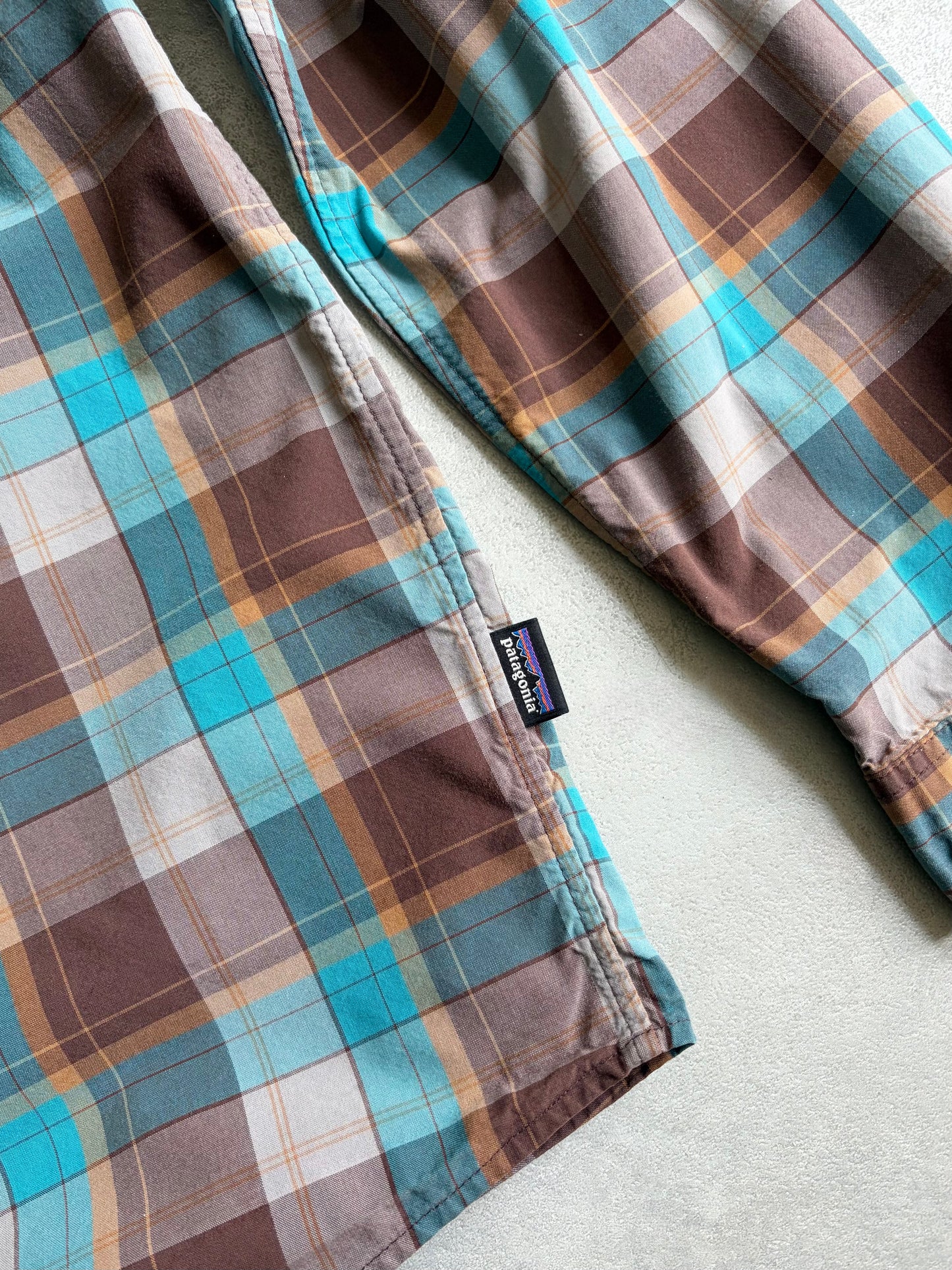 00's patagonia shirt