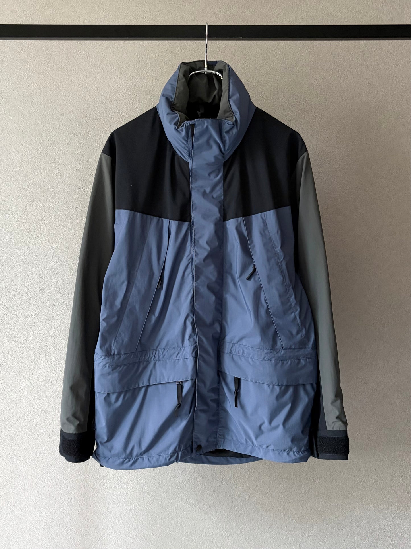 90's〜 THE NORTH FACE nylon jacket "HYVENT"