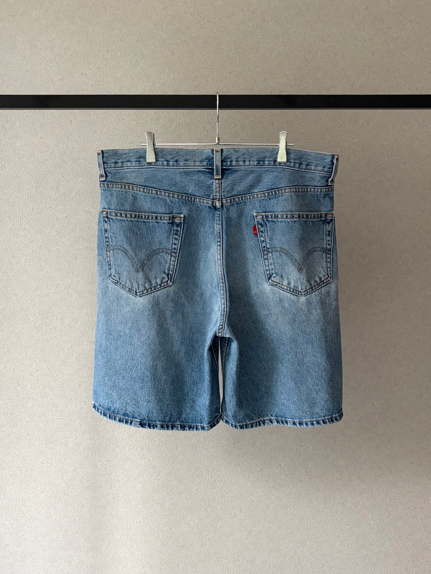 00's Levi's 550 denim shorts