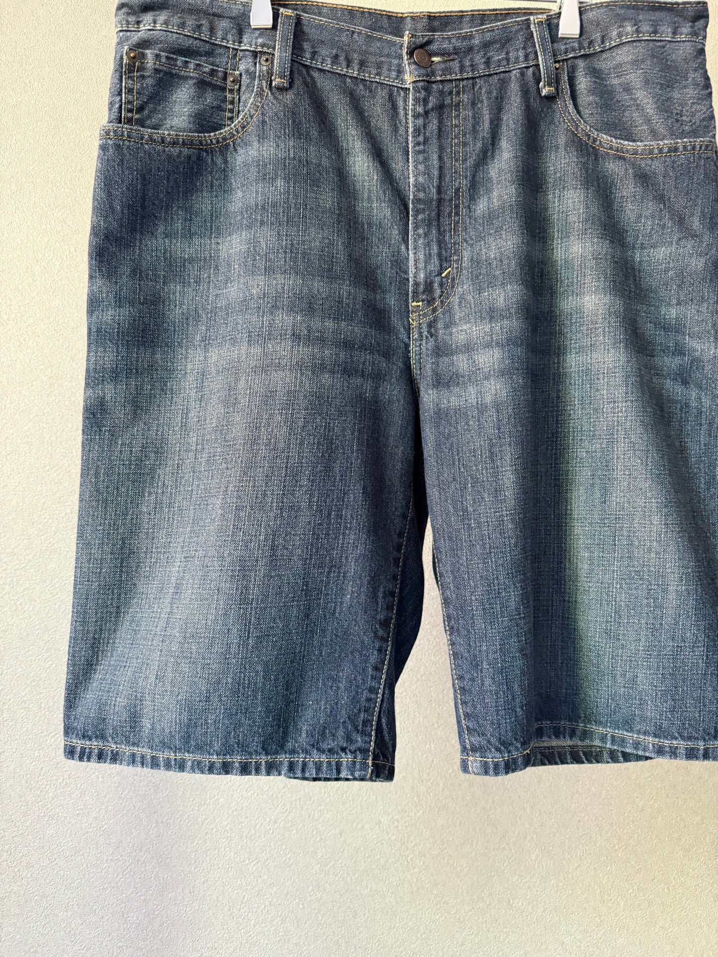 00's Levi's 569 denim shorts