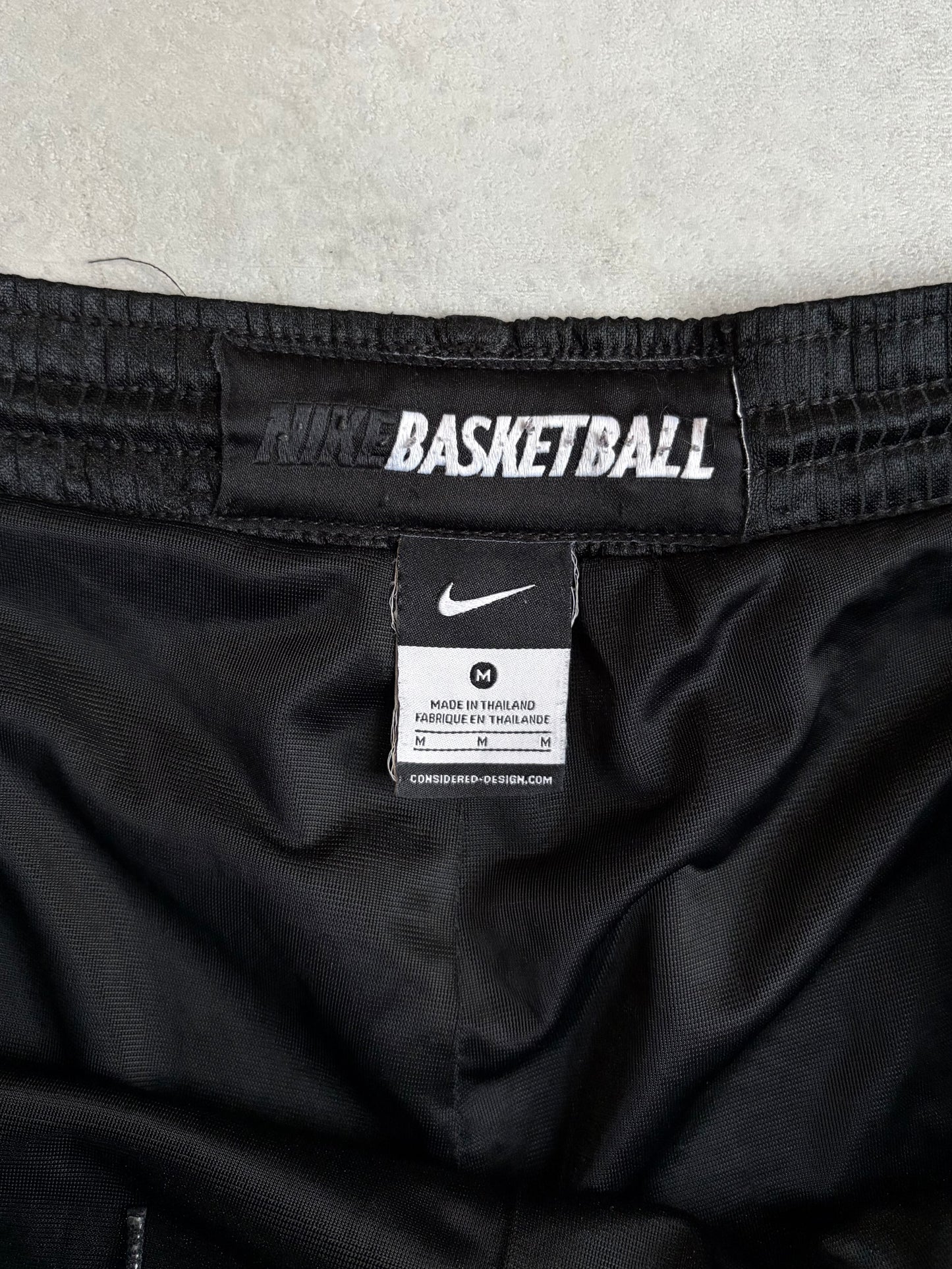 00's NIKE basketball shorts