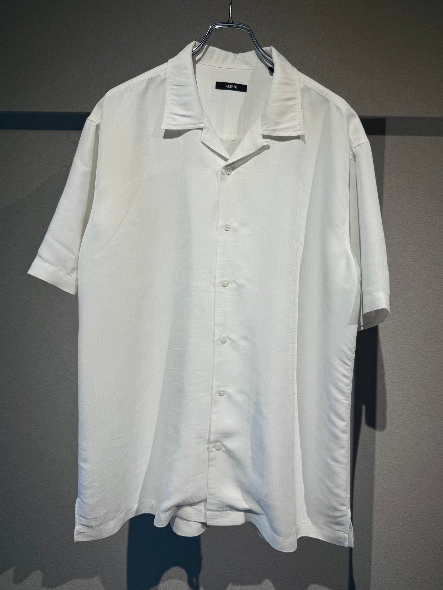 00's ALFANI open collar rayon shirt