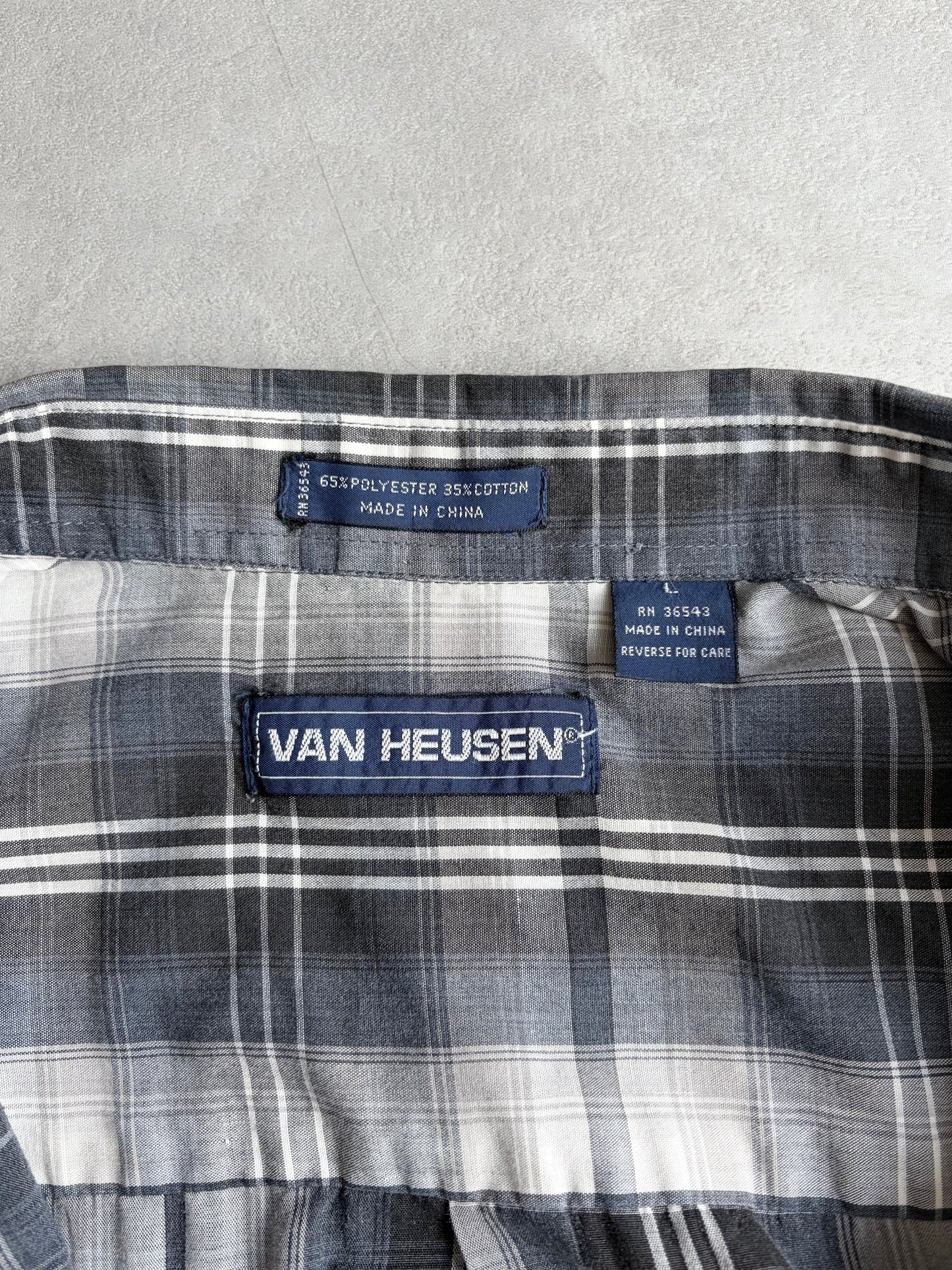 00's VAN HEUSEN BD shirt