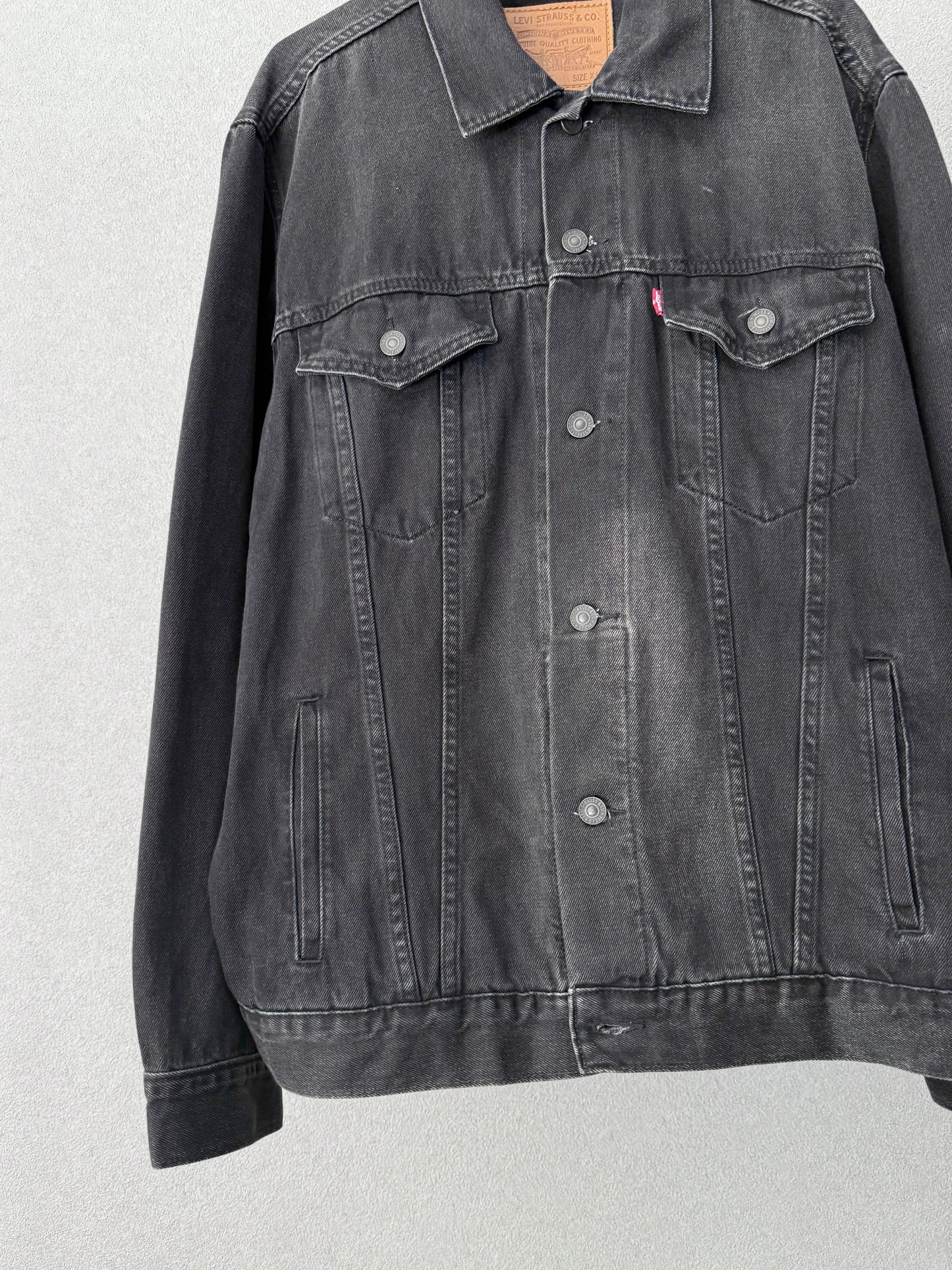 00's Levi's denim jacket