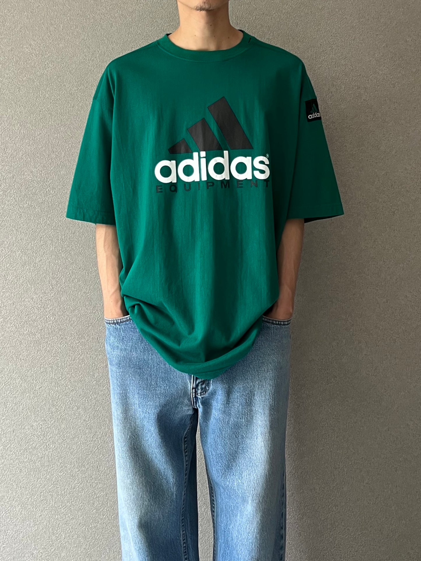 90's adidas Equipment print t-shirt