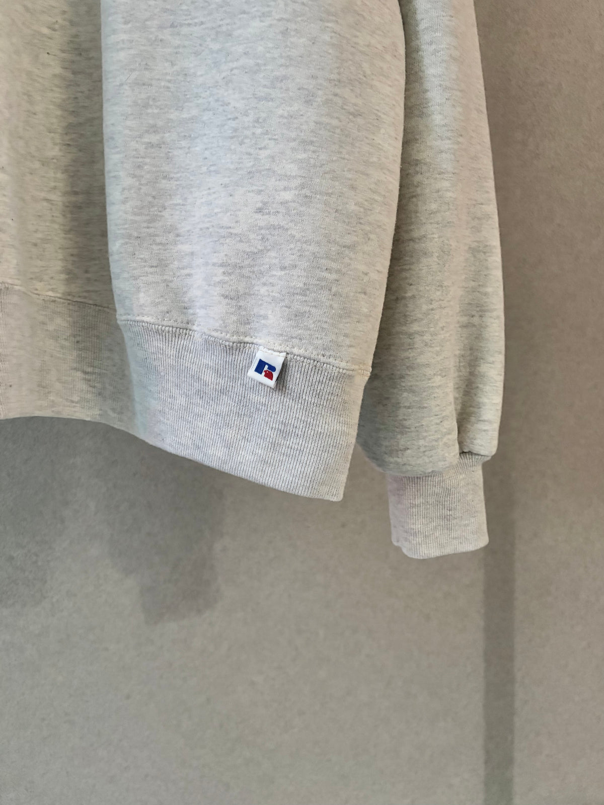 90's RUSSELL sweater "Made in USA"