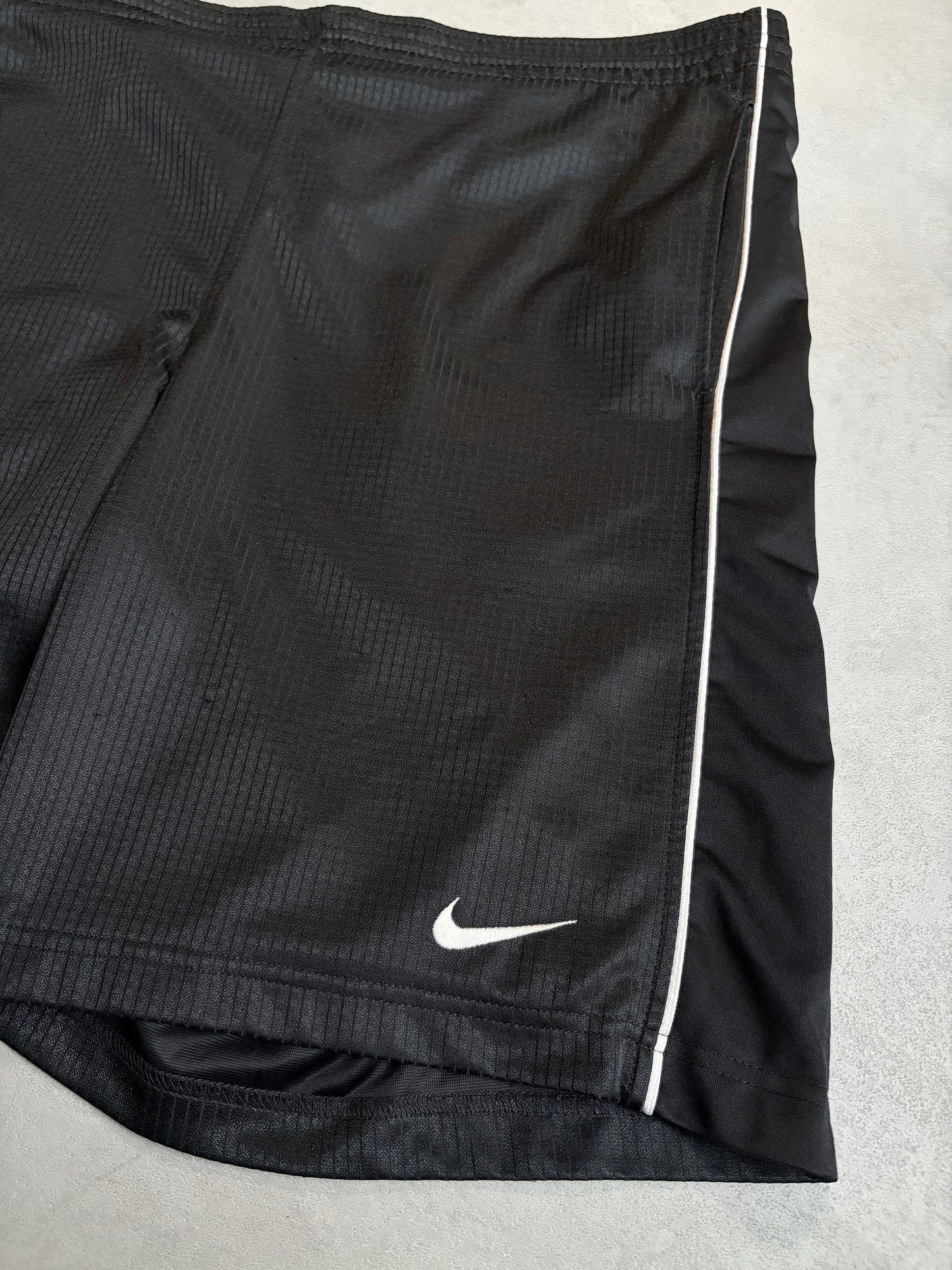 00's NIKE basketball shorts