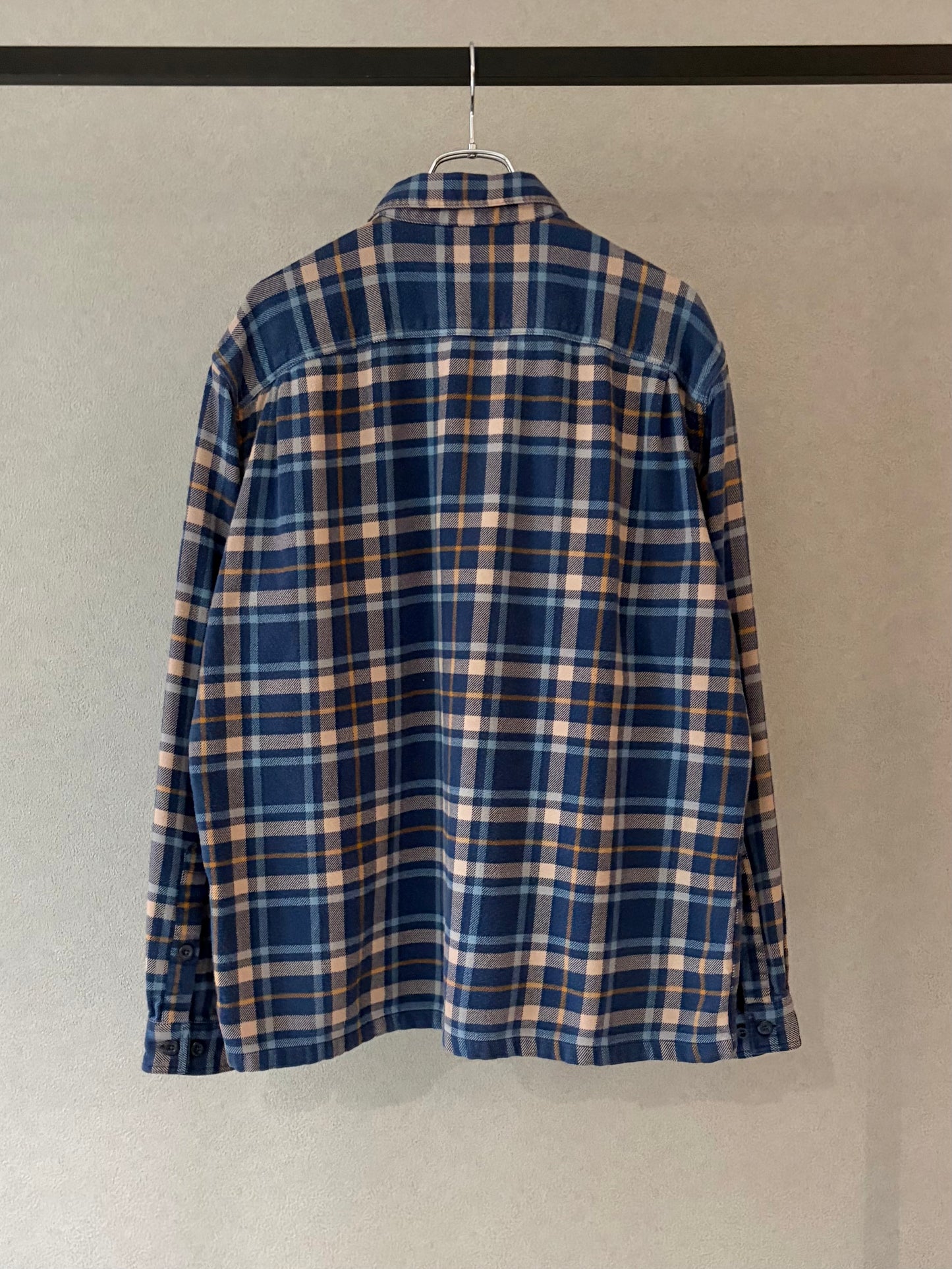 10's patagonia flannel shirt