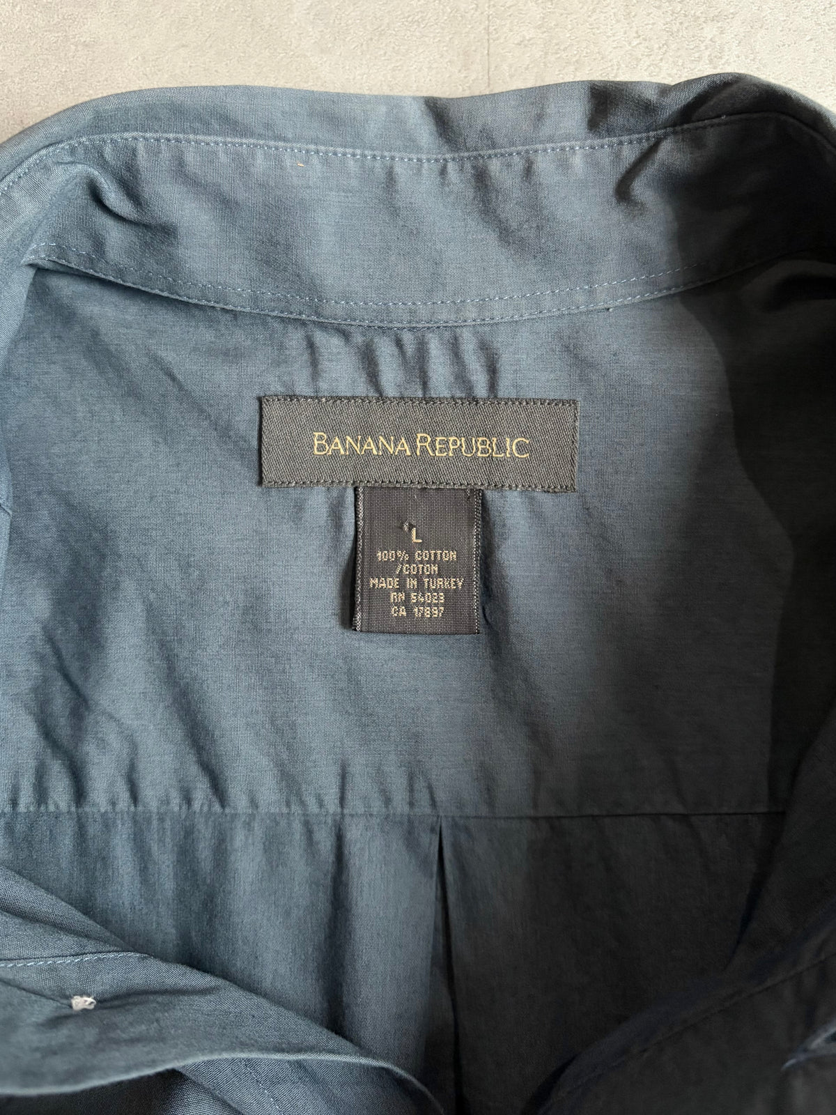 00's BANANA REPUBLIC shirt
