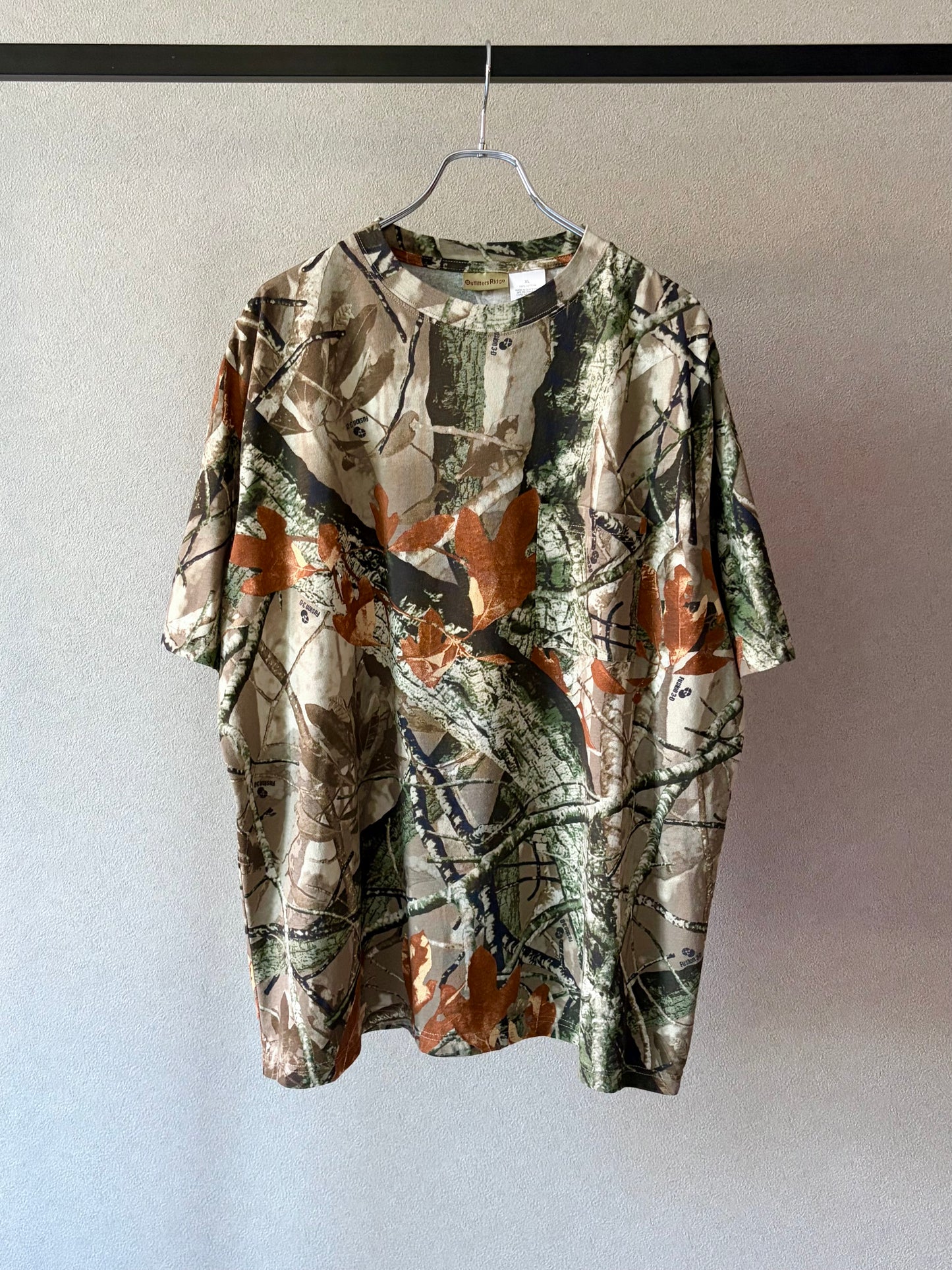 00's Outfitters Ridge real tree t-shirt