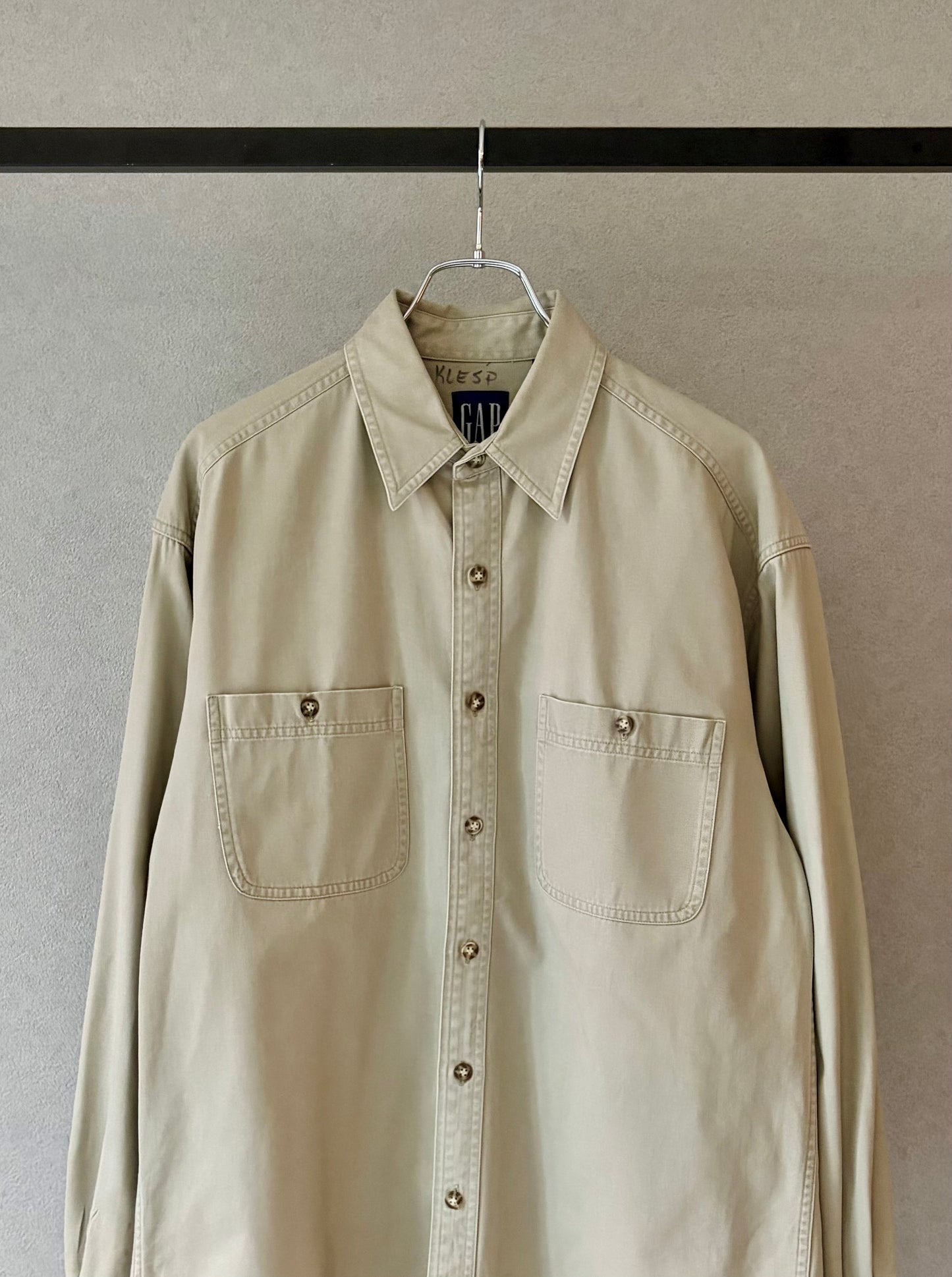 00's GAP work shirt