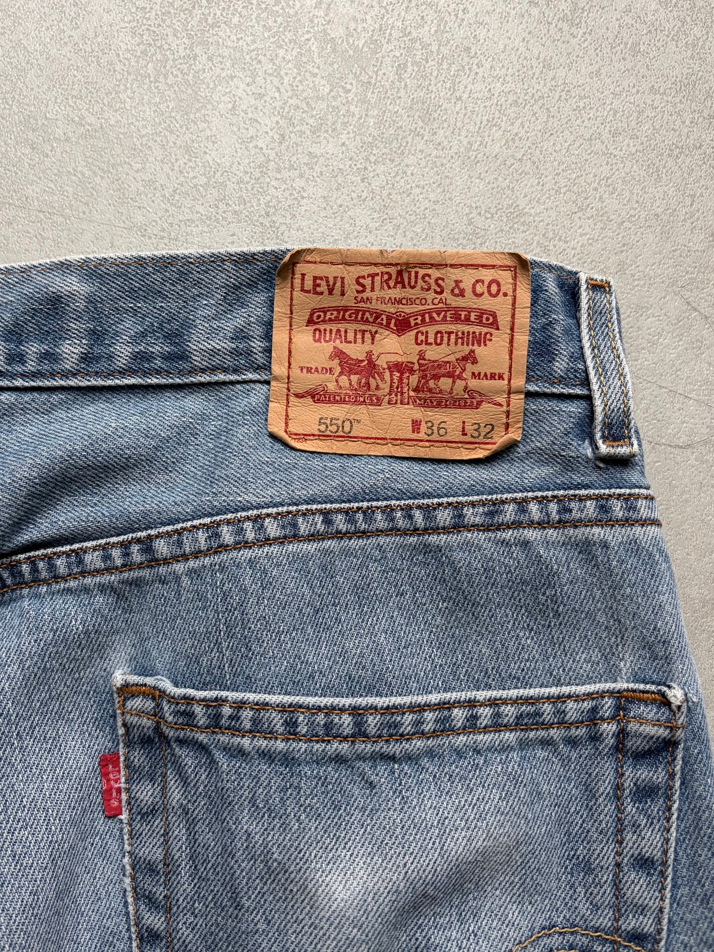 00's Levi's 550 denim pants