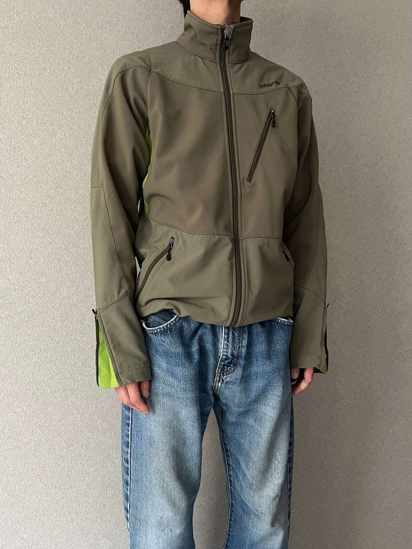 00's patagonia softshell jacket