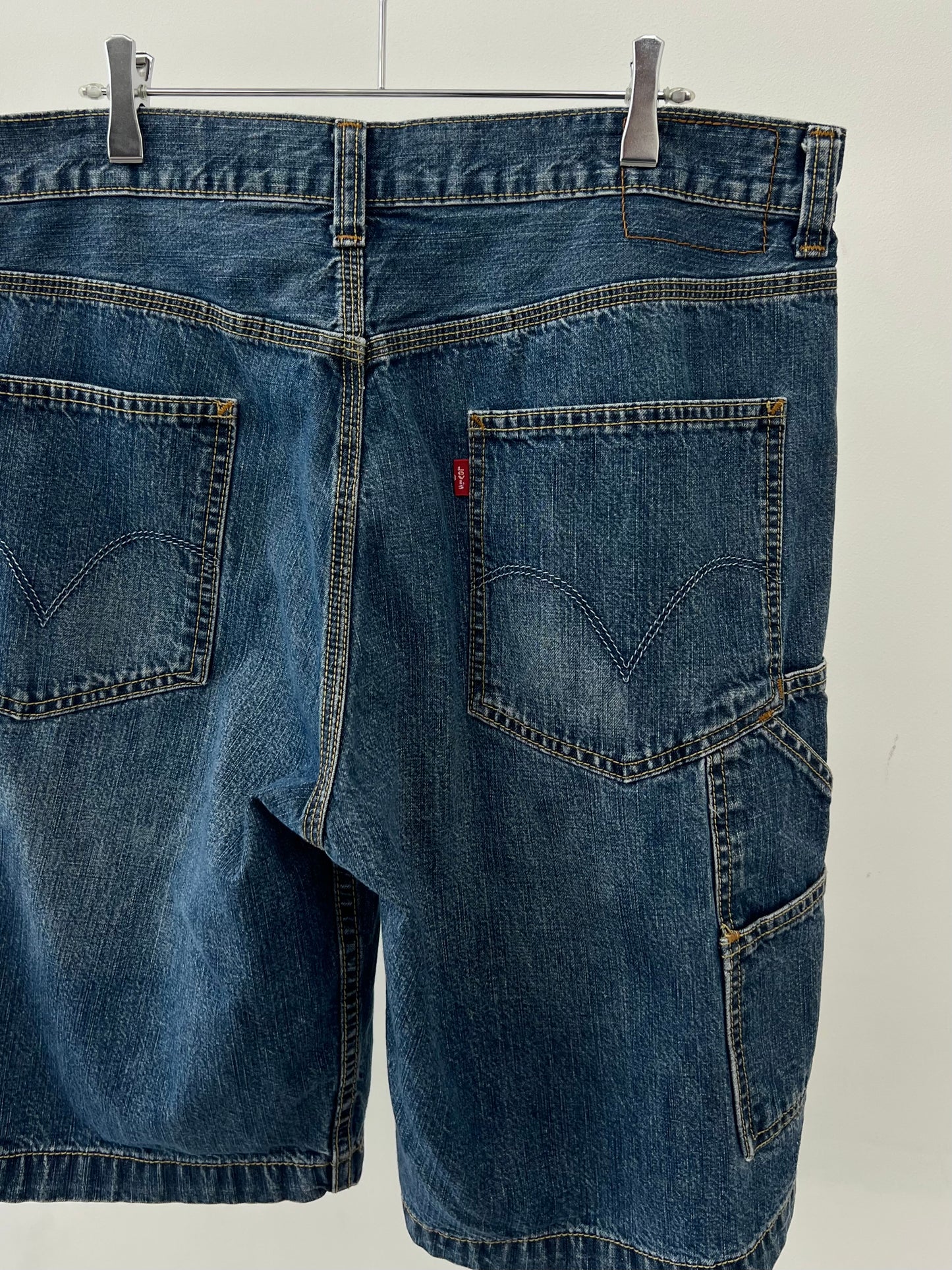 00's Levi's carpenter denim shorts